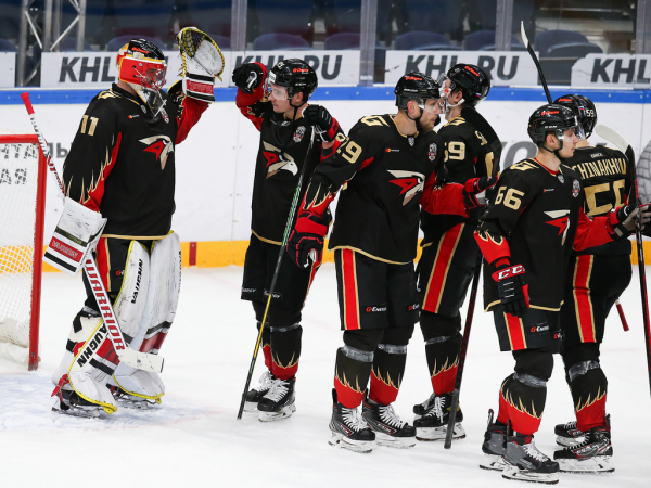 
        «Мы хотели показать нашим ветеранам отличную игру». Комментарии после победы над «Ак Барсом»
      