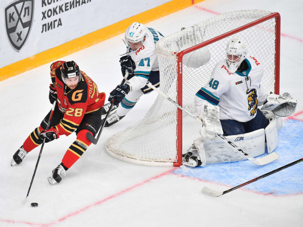 
        «За три минуты до конца подумал: «Пришло моё время!». Комментарии после победы над «Сочи» (ВИДЕО)
      