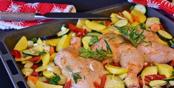 В борьбе с COVID-19 поможет еда. Врач назвал продукты, которые будут полезны во время болезни  