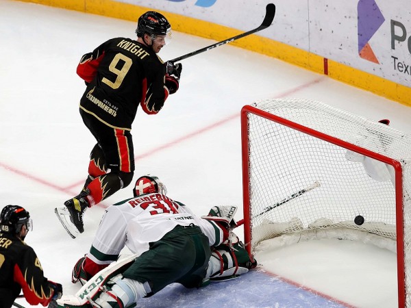 "Авангард" выиграл у "Ак Барса" в матче, посвященном 70-летию омского хоккея