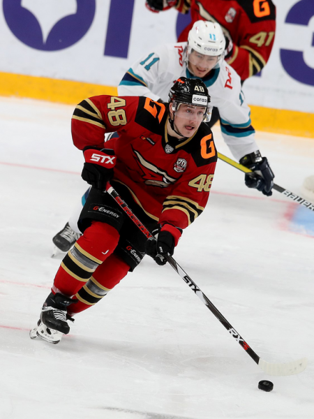 Побеждаем благодаря дублю Толчинского! Как «Авангард» был сильнее «Сочи»
Побеждаем благодаря дублю Толчинского! Как «Авангард» был сильнее «Сочи»