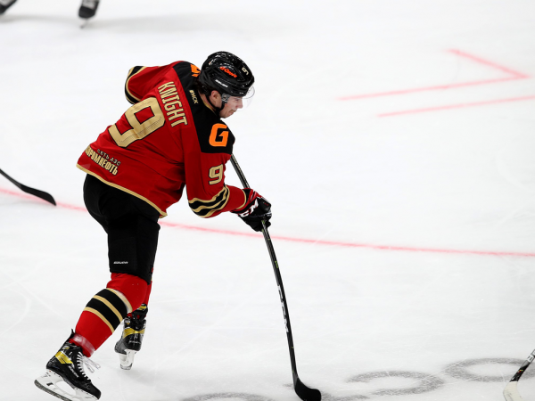 
        «За три минуты до конца подумал: «Пришло моё время!». Комментарии после победы над «Сочи» (ВИДЕО)
      