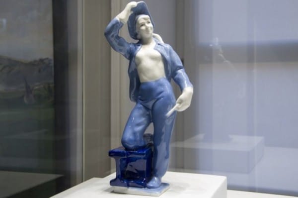 Сталин на нас есть. Выставку живописи 1930-1950 годов привезли в Омск