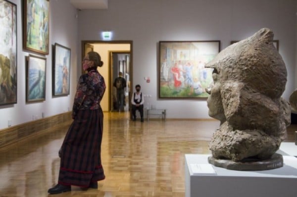 Сталин на нас есть. Выставку живописи 1930-1950 годов привезли в Омск