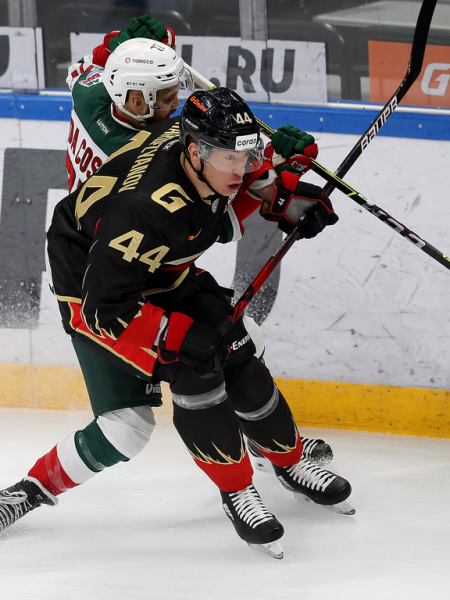 
        «Сухая» победа в юбилейном матче! Как «Авангард» переиграл «Ак Барс»
      