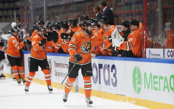 С. Светлов: на Востоке шесть лидеров, на две оставшиеся путевки в плей-офф будут претендовать другие шесть команд