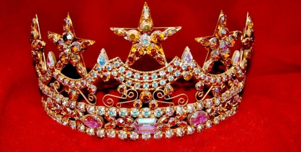 В Омске выбрали самую красивую многодетную маму  В Омске выбрали самую красивую многодетную маму