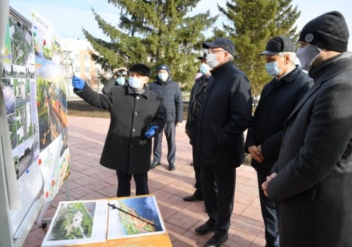 Губернатор Бурков похвалил калачинского главу Мецлера