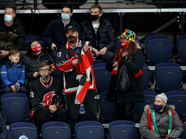 
        «Мы хотели показать нашим ветеранам отличную игру». Комментарии после победы над «Ак Барсом»
      