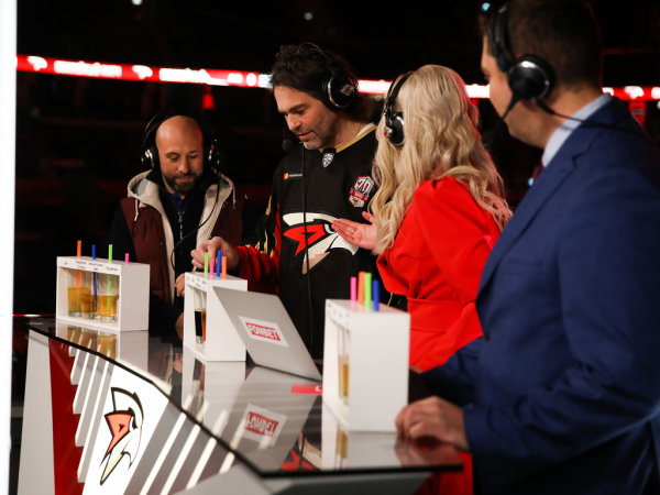 
        «Мы хотели показать нашим ветеранам отличную игру». Комментарии после победы над «Ак Барсом»
      