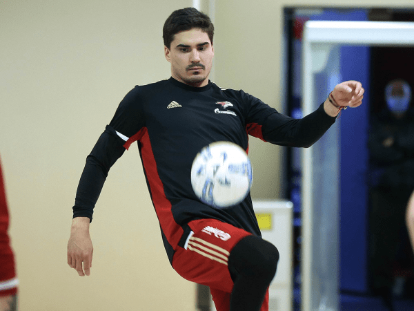 Побеждаем благодаря дублю Толчинского! Как «Авангард» был сильнее «Сочи»
Побеждаем благодаря дублю Толчинского! Как «Авангард» был сильнее «Сочи»