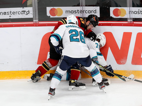 
        «За три минуты до конца подумал: «Пришло моё время!». Комментарии после победы над «Сочи» (ВИДЕО)
      