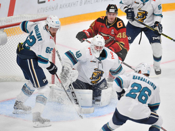 Побеждаем благодаря дублю Толчинского! Как «Авангард» был сильнее «Сочи»
Побеждаем благодаря дублю Толчинского! Как «Авангард» был сильнее «Сочи»