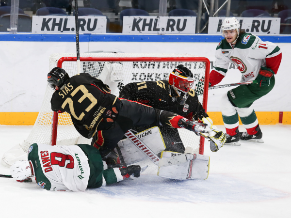 
        «Сухая» победа в юбилейном матче! Как «Авангард» переиграл «Ак Барс»
      