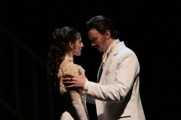 «БеЗприданница». Паратов всё продаёт «Ласточку», а Лариса выходит замуж «БеЗприданница». Паратов всё продаёт «Ласточку», а Лариса выходит замуж