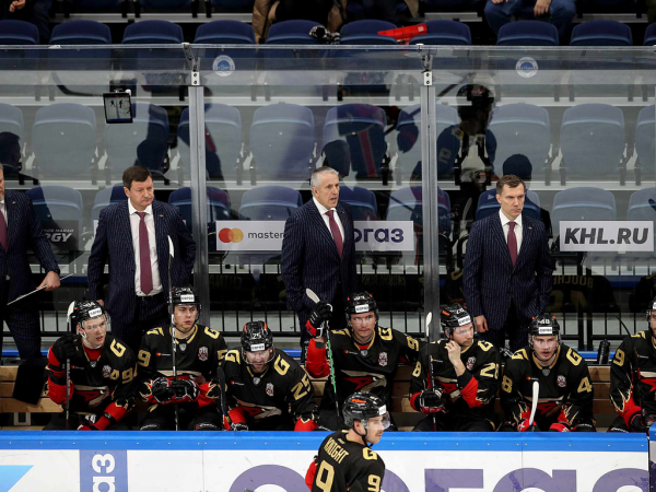 Яромир Ягр в «Авангарде» | Пресс-конференция на юбилейном матче (ВИДЕО)
Яромир Ягр в «Авангарде» | Пресс-конференция на юбилейном матче (ВИДЕО)