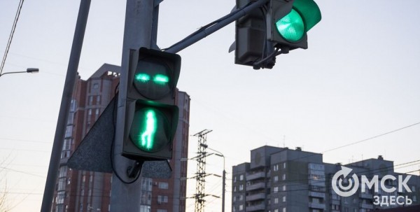 На ул. Лукашевича корректируют фазы светофора, чтобы водители не стояли в пробках На ул. Лукашевича корректируют фазы светофора, чтобы водители не стояли в пробках