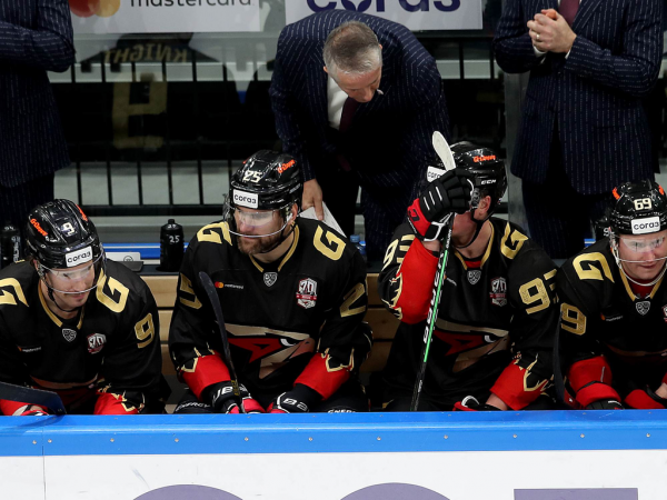 Яромир Ягр в «Авангарде» | Пресс-конференция на юбилейном матче (ВИДЕО)
Яромир Ягр в «Авангарде» | Пресс-конференция на юбилейном матче (ВИДЕО)