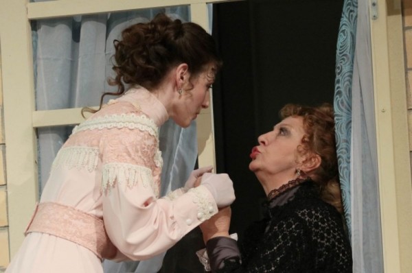 «БеЗприданница». Паратов всё продаёт «Ласточку», а Лариса выходит замуж «БеЗприданница». Паратов всё продаёт «Ласточку», а Лариса выходит замуж