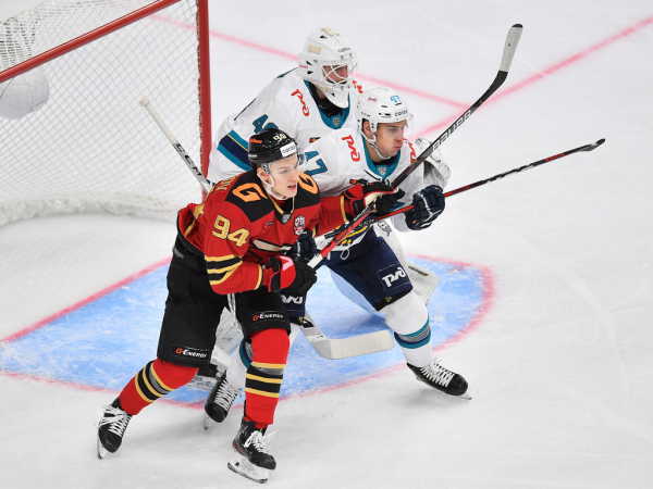 Побеждаем благодаря дублю Толчинского! Как «Авангард» был сильнее «Сочи»
Побеждаем благодаря дублю Толчинского! Как «Авангард» был сильнее «Сочи»