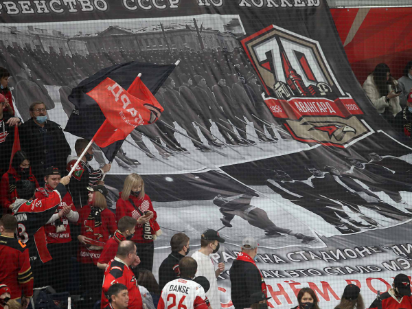 Яромир Ягр в «Авангарде» | Пресс-конференция на юбилейном матче (ВИДЕО)
Яромир Ягр в «Авангарде» | Пресс-конференция на юбилейном матче (ВИДЕО)