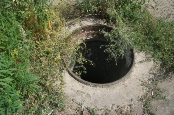 «Росводоканал Омск» призывает горожан сообщать об открытых колодцах «Росводоканал Омск» призывает горожан сообщать об открытых колодцах