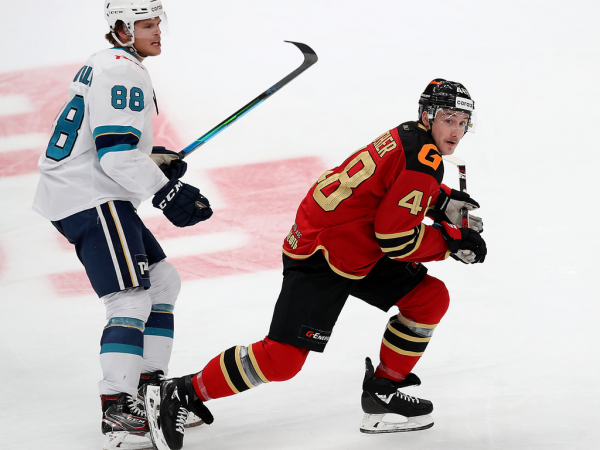 
        «За три минуты до конца подумал: «Пришло моё время!». Комментарии после победы над «Сочи» (ВИДЕО)
      