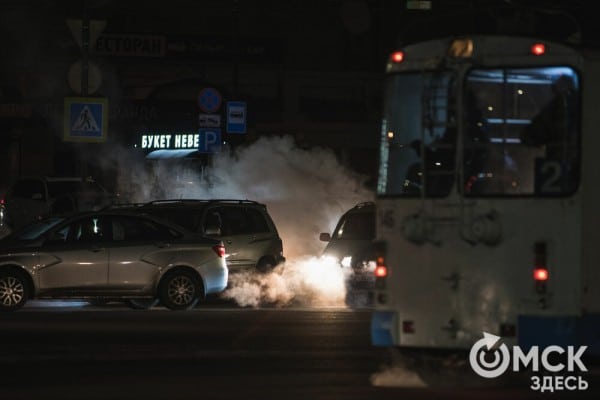 Дорога у Соборной площади заполнилась паром из-за прорыва трубы