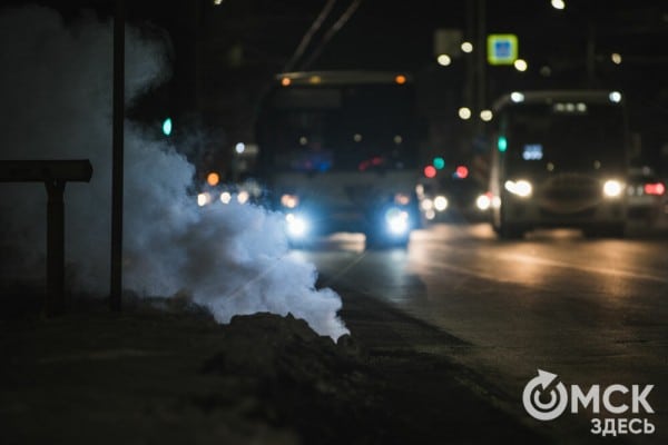 Дорога у Соборной площади заполнилась паром из-за прорыва трубы