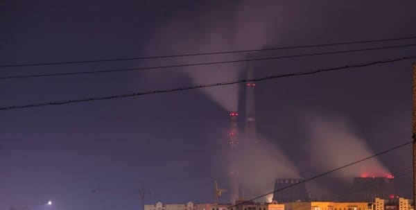 На омском нефтезаводе нашли выбросы нескольких вредных веществ