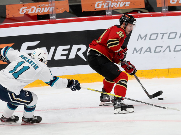 Побеждаем благодаря дублю Толчинского! Как «Авангард» был сильнее «Сочи»
Побеждаем благодаря дублю Толчинского! Как «Авангард» был сильнее «Сочи»