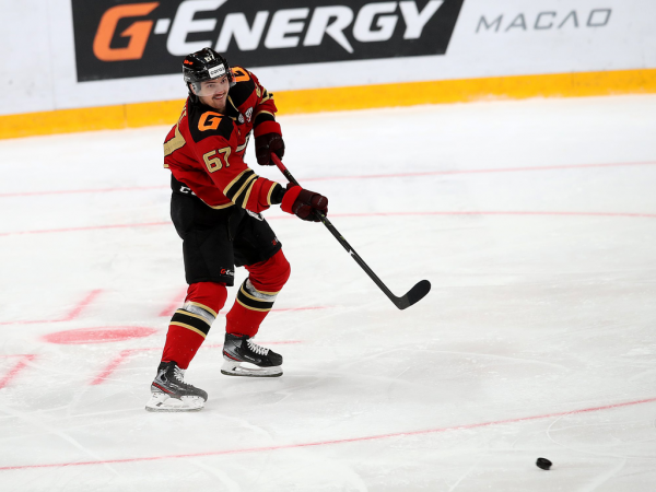 Побеждаем благодаря дублю Толчинского! Как «Авангард» был сильнее «Сочи»
Побеждаем благодаря дублю Толчинского! Как «Авангард» был сильнее «Сочи»