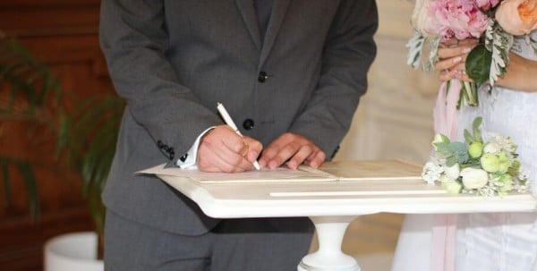 Омичам разрешили свадьбы с гостями