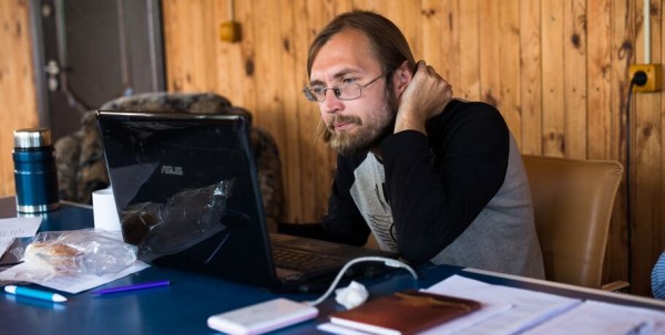 Люди лишаются дара быть скромными. В этом убеждён поэт и писатель Игорь Федоровский Люди лишаются дара быть скромными. В этом убеждён поэт и писатель Игорь Федоровский