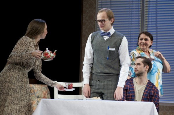 Любить – не значит жениться. Историю про Игоря и Веру поставили в «Галёрке» Любить – не значит жениться. Историю про Игоря и Веру поставили в «Галёрке»