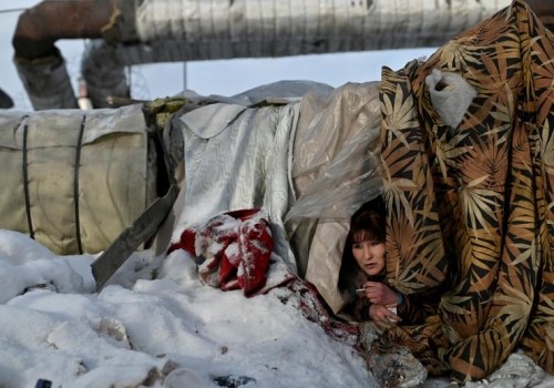 Reuters в числе лучших назвало еще одно омское фото — снимок бездомной женщины Reuters в числе лучших назвало еще одно омское фото — снимок бездомной женщины