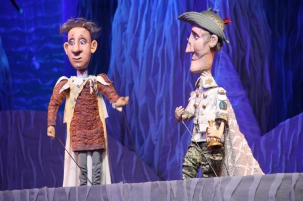 За что королевы ненавидят принцесс? Спросите у волшебного зеркала