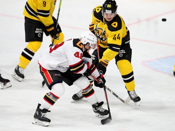 "Авангард" не сумел одержать седьмую победу подряд "Авангард" не сумел одержать седьмую победу подряд