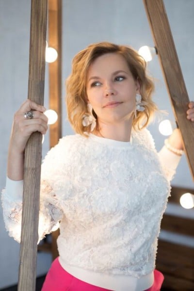 Стихи могут разрушить автора. Молодая поэтесса об эмоциях, которые стоит вкладывать в произведения