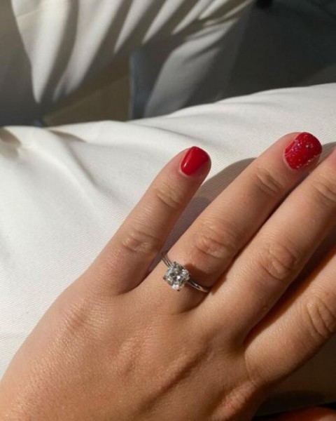 Непосторонний Омску олигарх Роман Абрамович скоро станет тестем