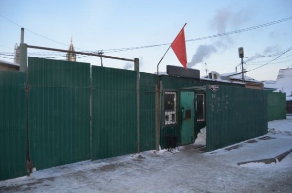 ОЭК провела в Омске рейд по отключению павильона от энергоснабжения