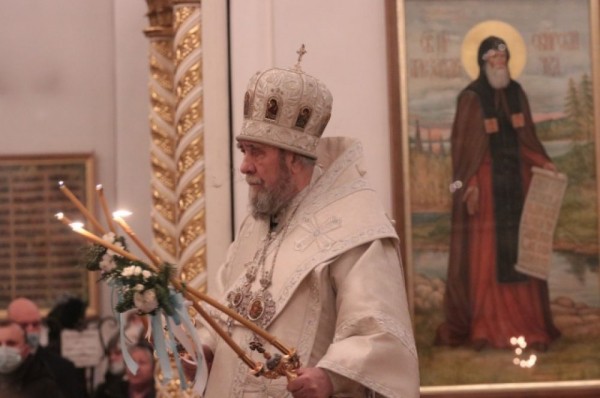 Рождественская литургия. Как православные отмечают праздник в пандемию?