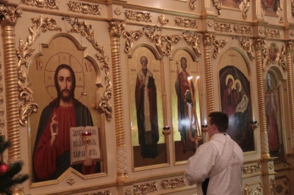 Рождественская литургия. Как православные отмечают праздник в пандемию?