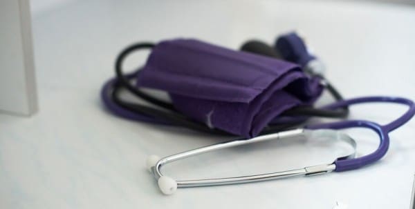 Советы метеочувствительным омичам: как справиться с недомоганием при резком потеплении