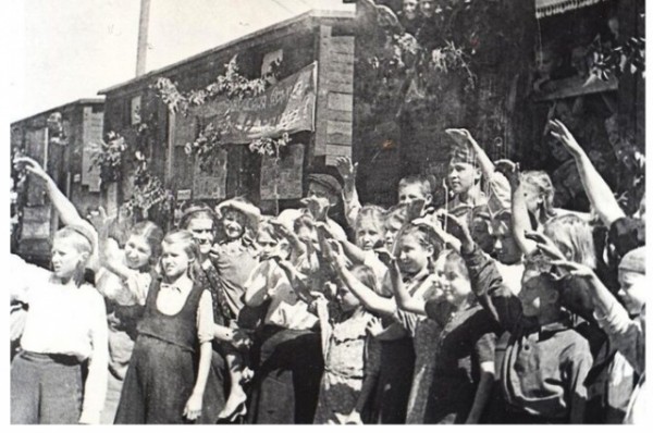 «Выносили на руках и отправляли в госпиталь». Кто спас ленинградских детей