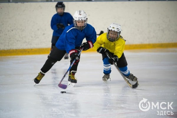 Черлакская "Юность" не смогла затмить омский "Кристалл"