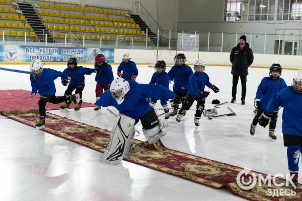 Черлакская "Юность" не смогла затмить омский "Кристалл"