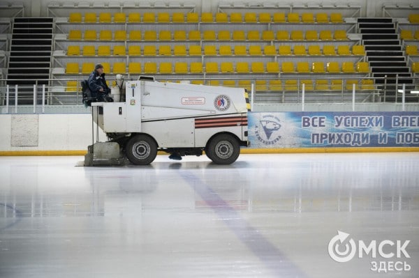 Черлакская "Юность" не смогла затмить омский "Кристалл"