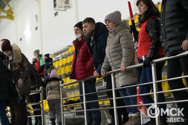 Черлакская "Юность" не смогла затмить омский "Кристалл"