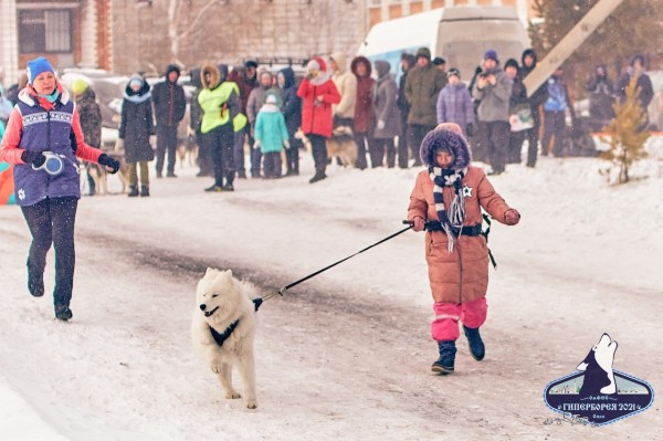 Наперегонки с гавкающими друзьями: в Омске прошла необычная гонка
